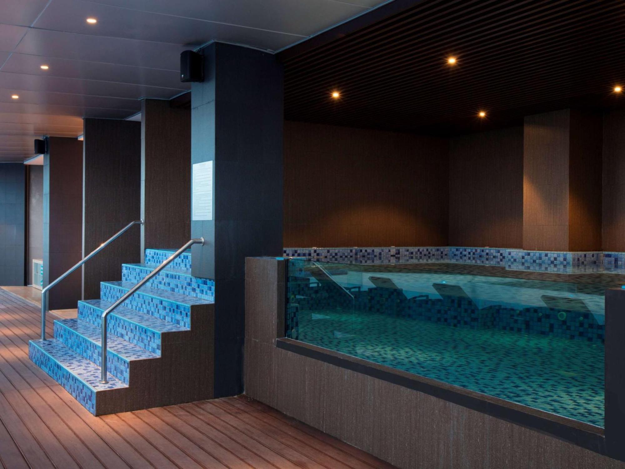 Готель Wyndham Panbil Batam Екстер'єр фото